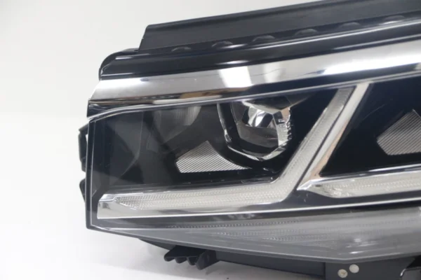 Volkswagen Atlas Cross Sport 2020‑2023 OEM Left Driver Side Headlight - Image 3