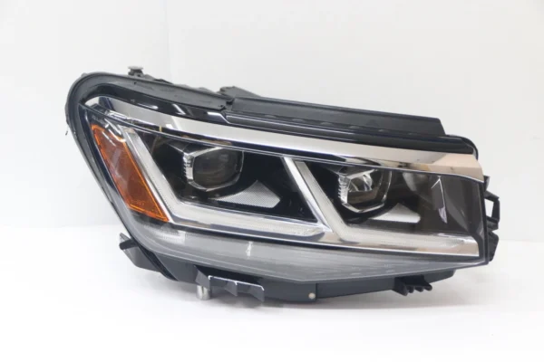 Volkswagen Atlas Cross Sport 2020‑2023 OEM Right Passenger Side Headlight