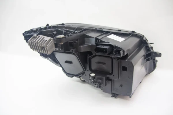 Mercedes C300 C-Class 2015-2018 OEM Left Driver Side LED Headlight - Image 9