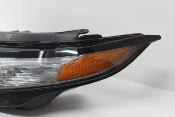 Land Rover Range Rover Evoque 2012–2015 OEM Left Driver Side Headlight - Image 3