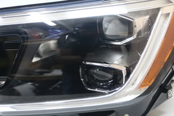 Volkswagen Atlas Cross Sport 2024 OEM Left Driver Side Headlight - Image 4