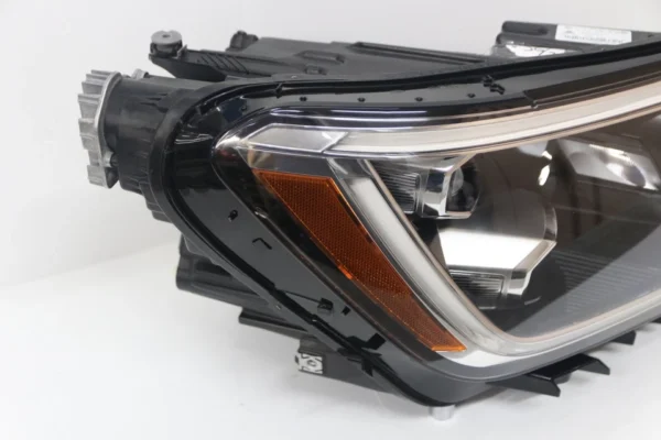 Volkswagen Atlas Cross Sport 2024 OEM Right Passenger Side Headlight - Image 4