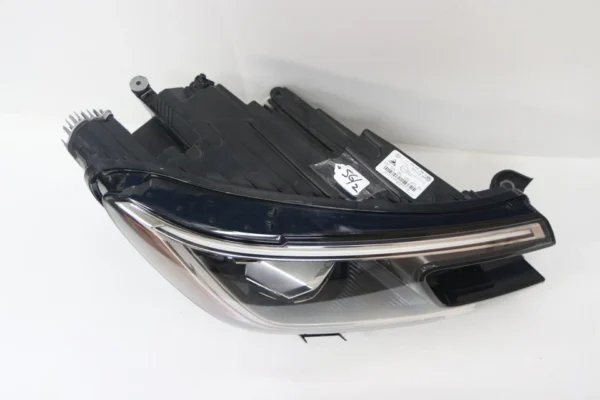 Volkswagen Atlas Cross Sport 2024 OEM Right Passenger Side Headlight - Image 7