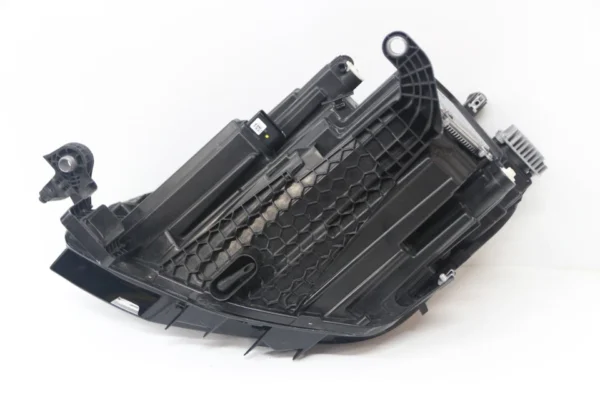 Volkswagen Atlas Cross Sport 2024 OEM Right Passenger Side Headlight - Image 11