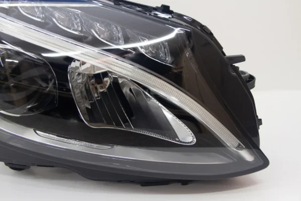 Mercedes C300 C-Class 2015-2018 OEM Right Passenger Side LED Headlight - Image 3