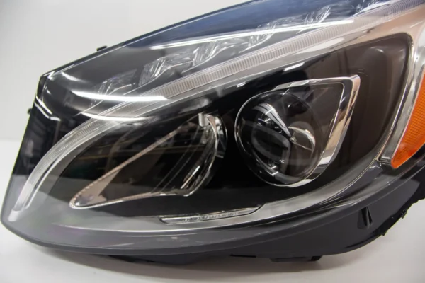 Mercedes C300 C-Class 2015-2018 OEM Left Driver Side LED Headlight - Image 2