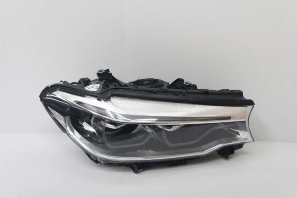 BMW 5 Series G30 530i 540i M5 2017-2020 OEM Right Passenger Adaptive LED Headlight - Image 3