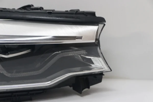 BMW 5 Series G30 530i 540i M5 2017-2020 OEM Right Passenger Adaptive LED Headlight - Image 5