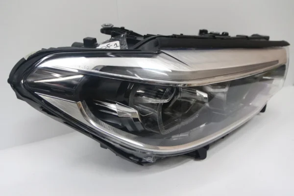 BMW 5 Series G30 530i 540i M5 2017-2020 OEM Right Passenger Adaptive LED Headlight - Image 6