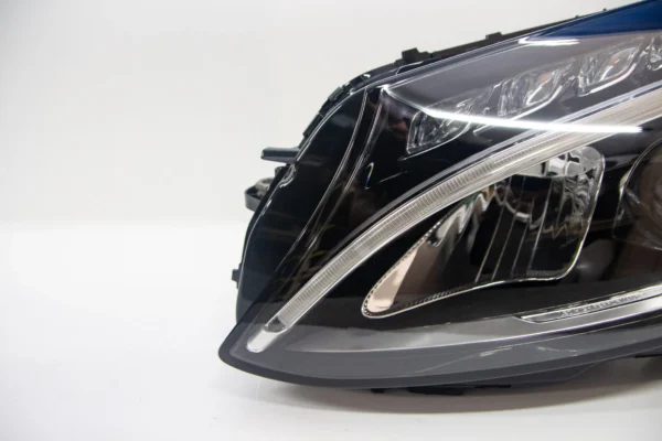 Mercedes C300 C-Class 2015-2018 OEM Left Driver Side LED Headlight - Image 3