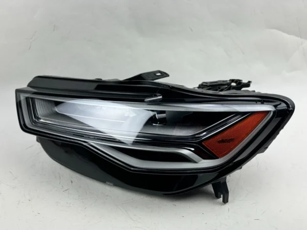 Audi A6/S6 2016-2018 OEM Left Driver Side Headlight - Image 2