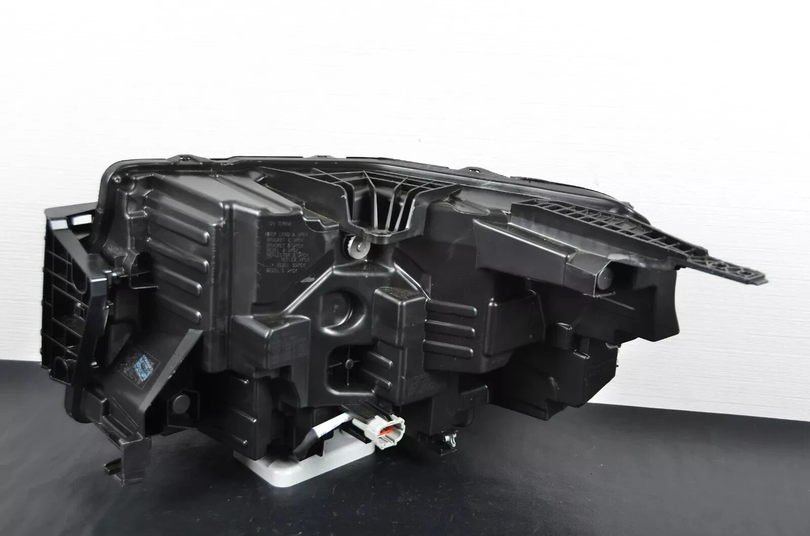 Nissan Frontier 2022-2025 OEM Right Passenger Side Headlight - Image 2