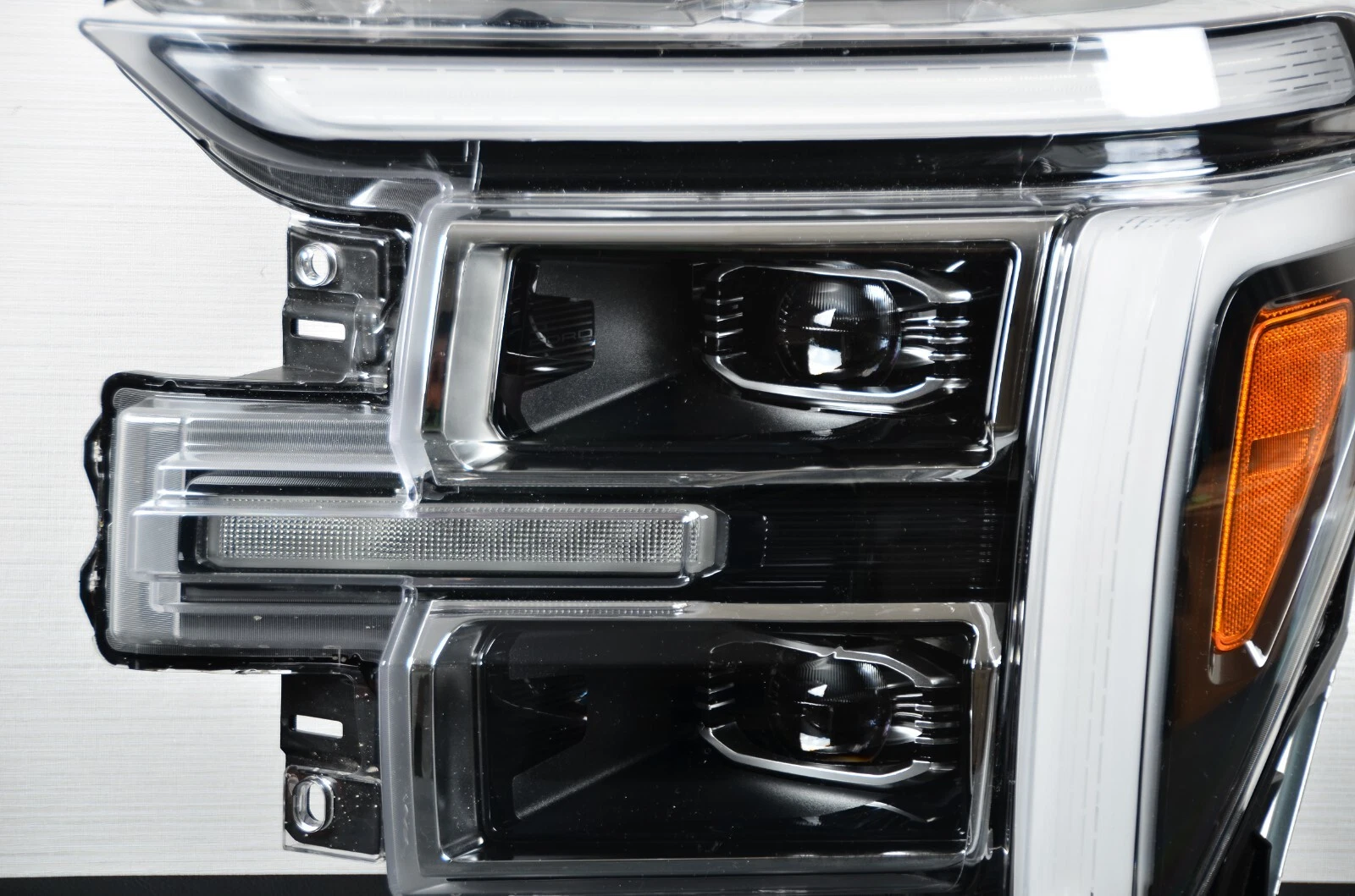 Ford F-150 2024-2025 OEM Left Driver Side Headlight - Image 2