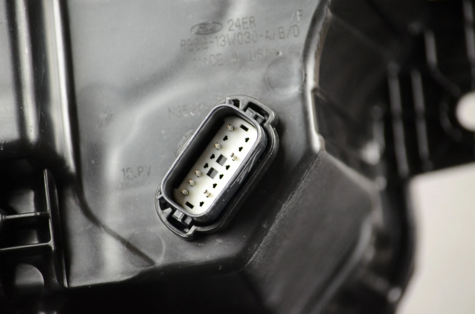 Ford Explorer 2025 OEM Left Driver Side Headlight - Image 6