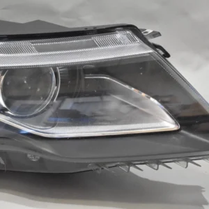 Alternative view of Chevrolet Volt 2011-2015 OEM Right Passenger Side Headlight