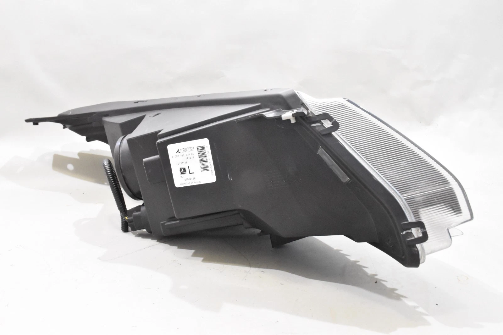 Chevrolet Volt 2011-2015 OEM Left Driver Side Headlight - Image 6