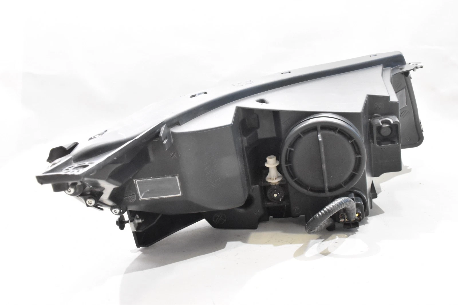 Chevrolet Volt 2011-2015 OEM Left Driver Side Headlight - Image 7