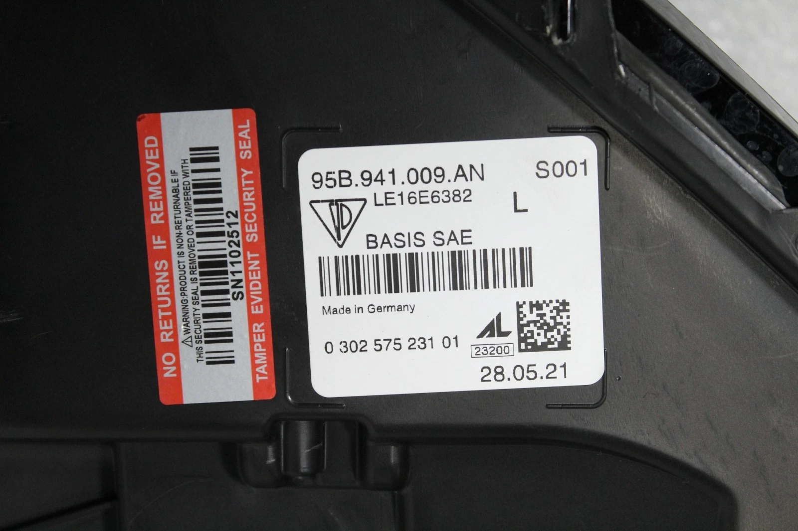 Porsche Macan Base 2019-2022 OEM Left Driver Side Headlight - Image 8