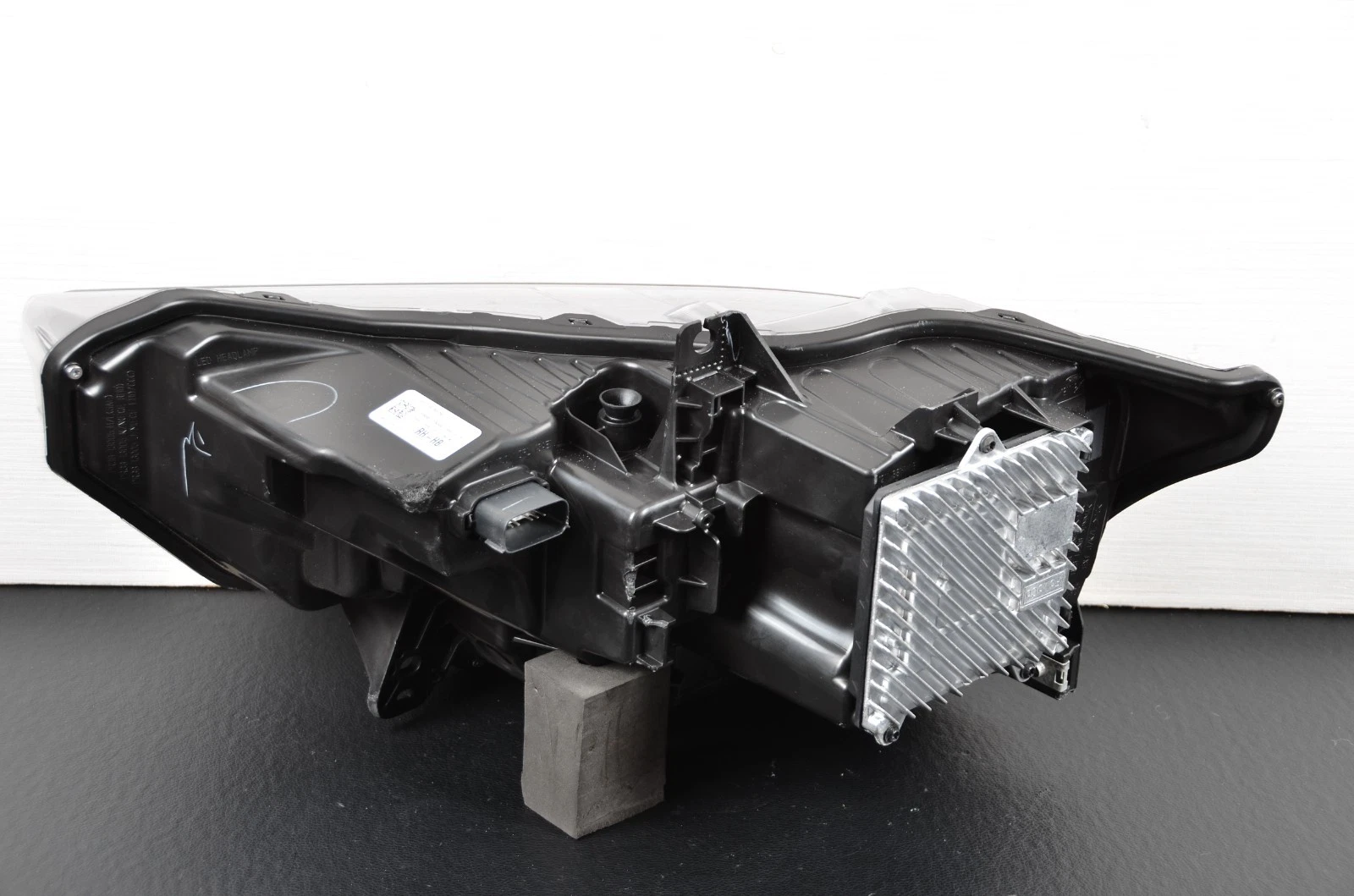 Ford Mustang 2024-2025 OEM Right Passenger Side Headlight - Image 6