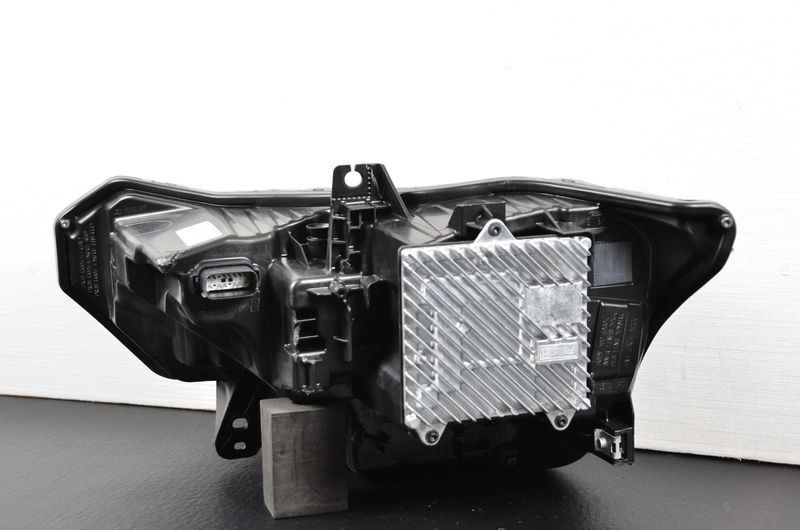 Ford Mustang 2024-2025 OEM Right Passenger Side Headlight - Image 7