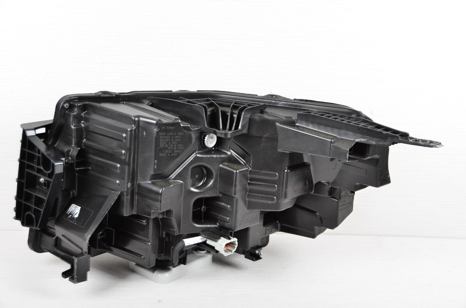 Nissan Frontier 2022-2025 OEM Right Passenger Side Headlight - Image 4