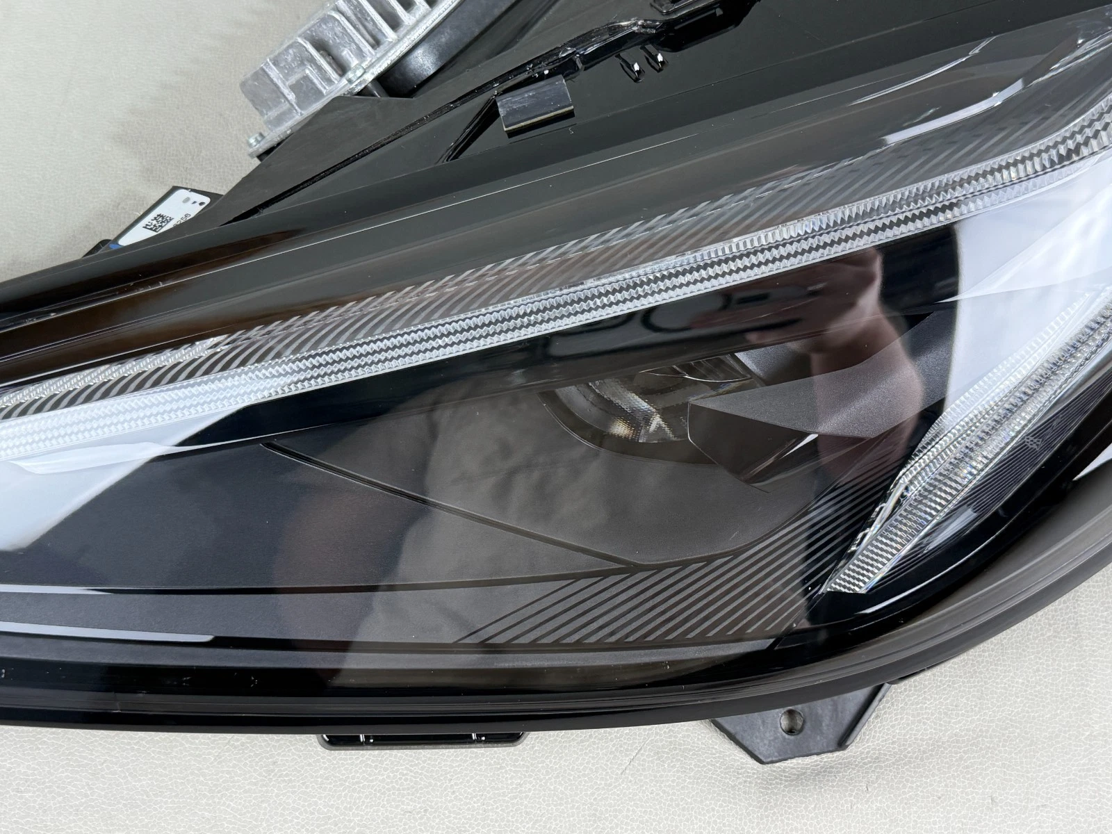 Corvette C8 2020-2024 OEM Left Driver Side Headlight - Image 3