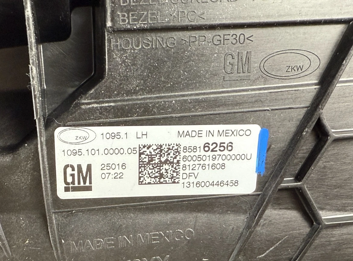 Corvette C8 2020-2024 OEM Left Driver Side Headlight - Image 9